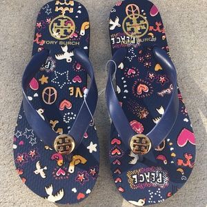 NWT Tory Burch thin flip flops